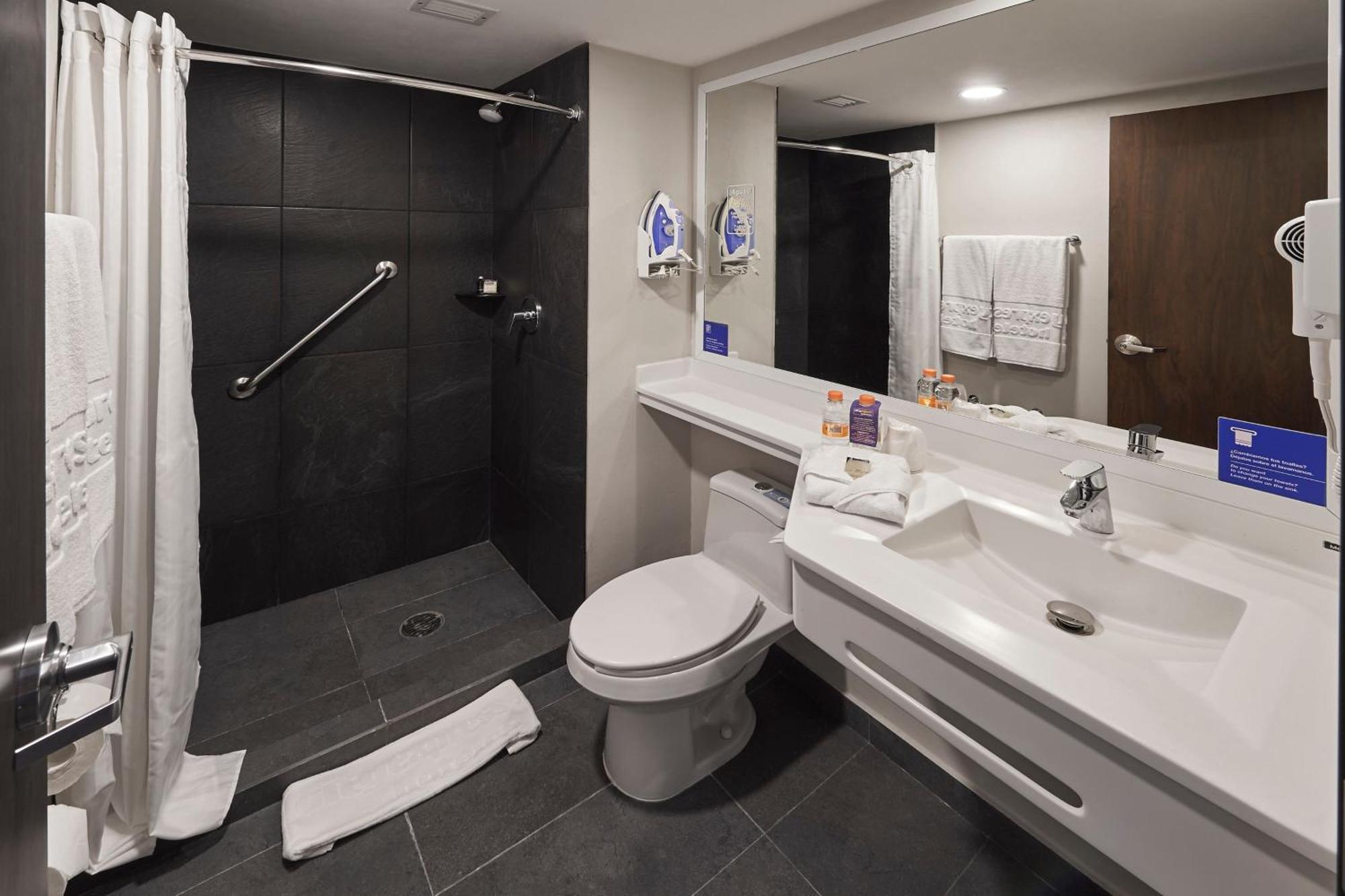 ซิตี้ เอ็กซ์เพรส กุสตาโว บาซ Hotel Tlalnepantla de Baz ภายนอก รูปภาพ